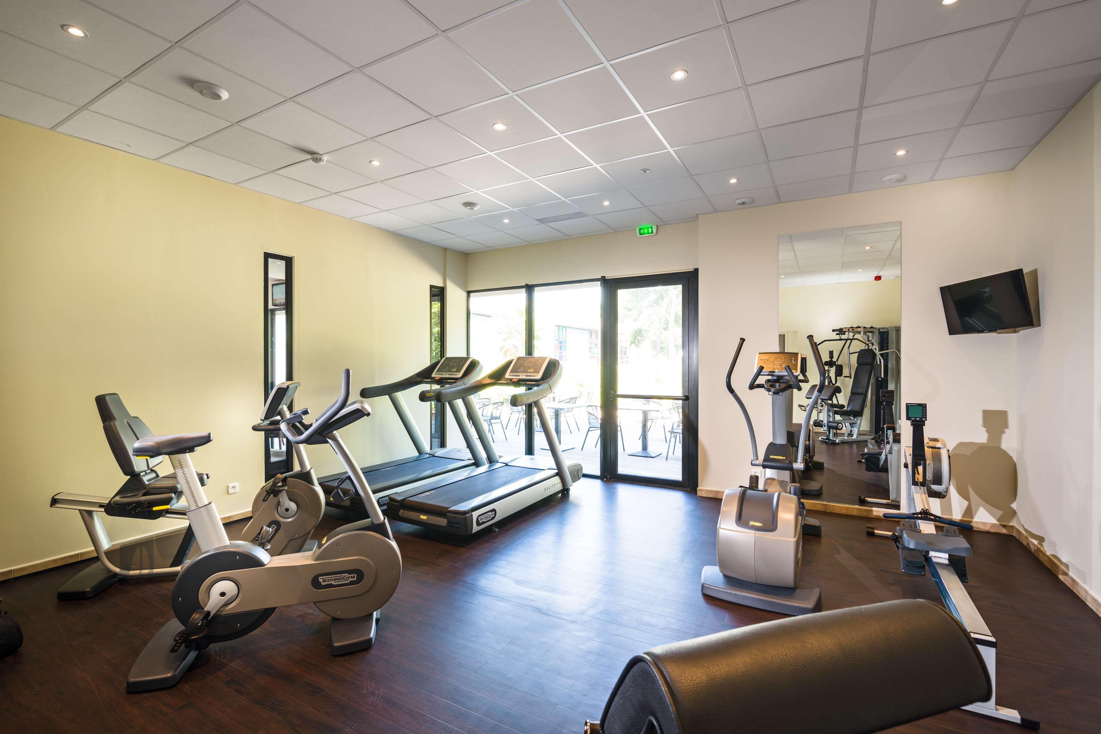 ויטרולה Holiday Inn - Marseille Airport By Ihg מראה חיצוני תמונה