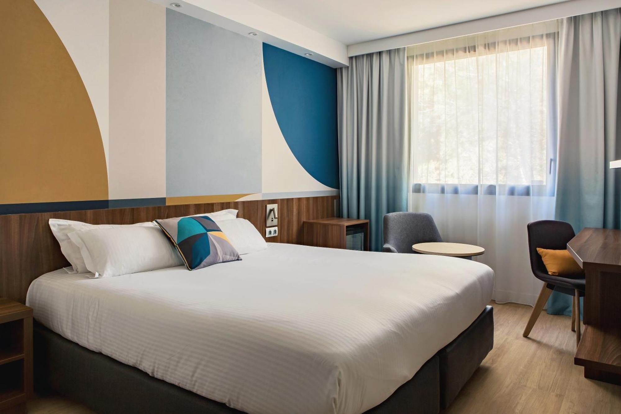 ויטרולה Holiday Inn - Marseille Airport By Ihg מראה חיצוני תמונה