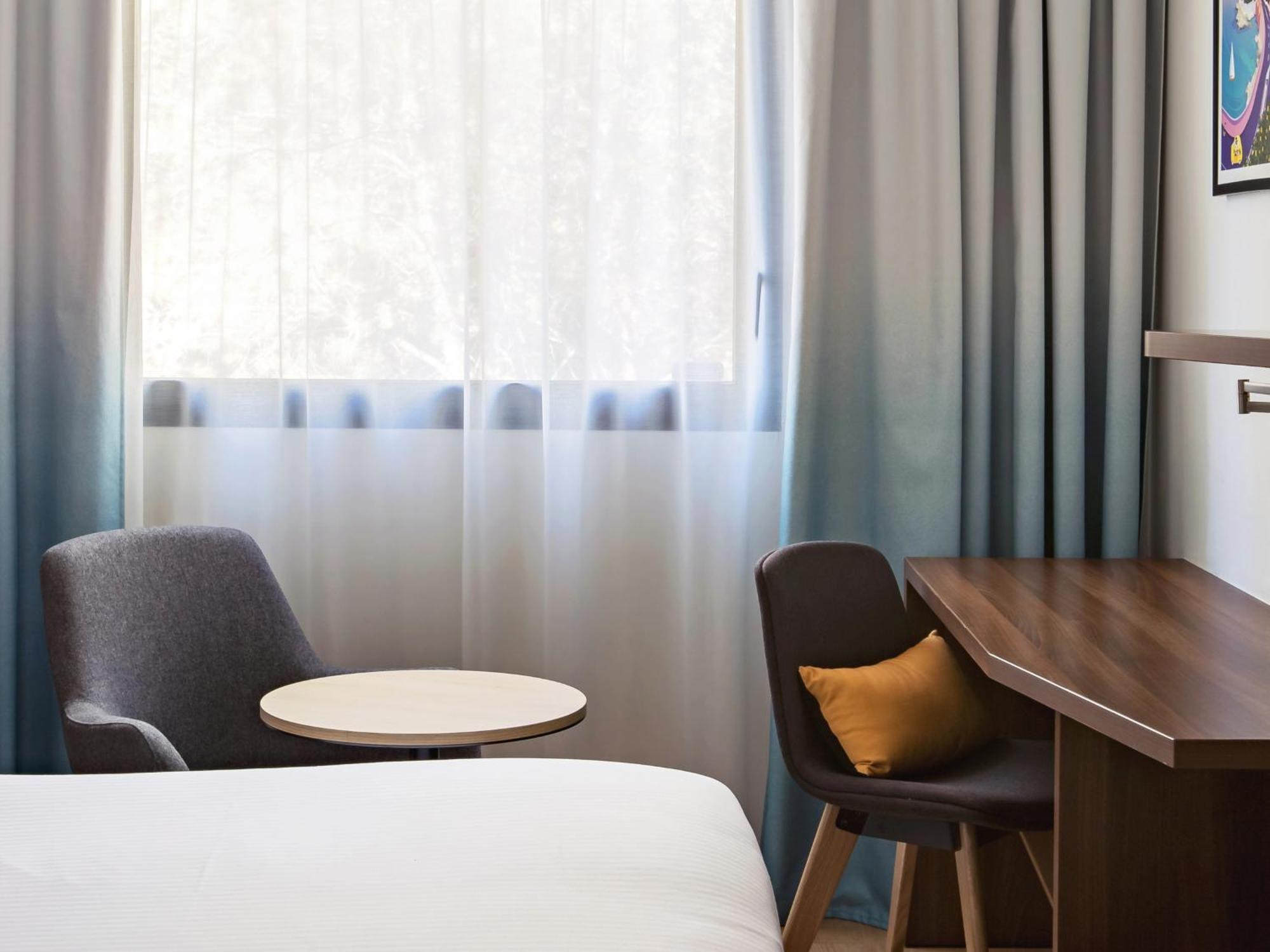 ויטרולה Holiday Inn - Marseille Airport By Ihg מראה חיצוני תמונה