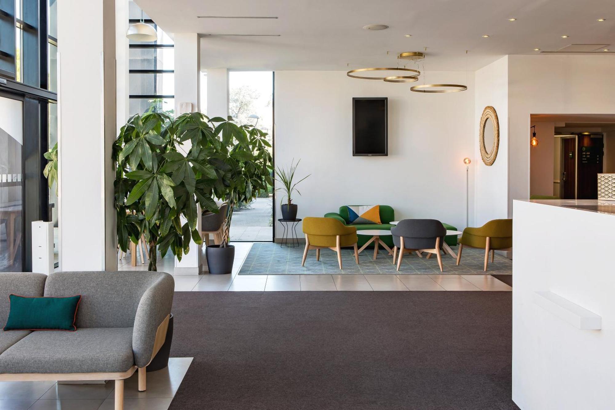ויטרולה Holiday Inn - Marseille Airport By Ihg מראה חיצוני תמונה